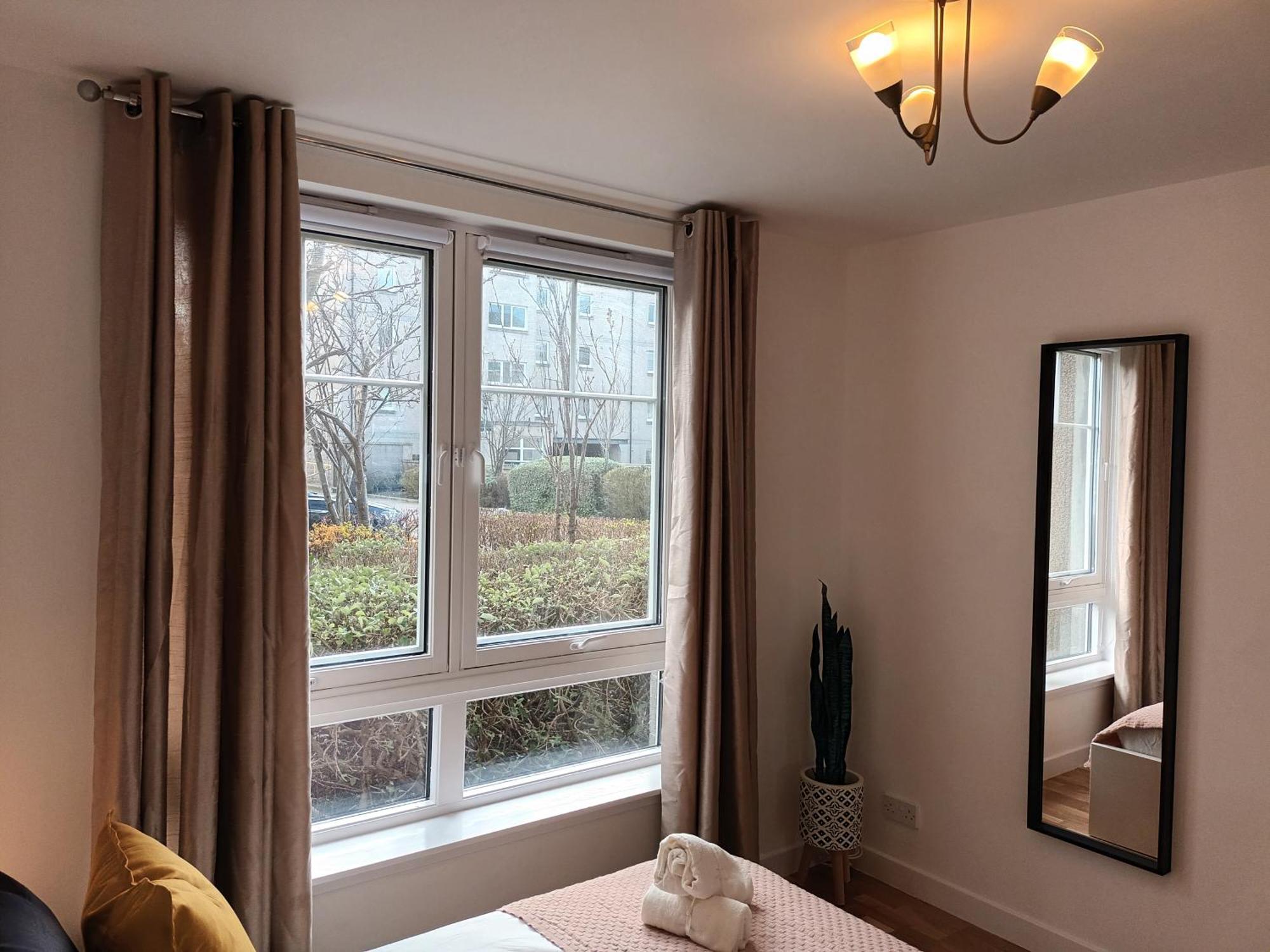 Spacious Elegant 2-Br Apartment In Aberdeen City Centre Εξωτερικό φωτογραφία